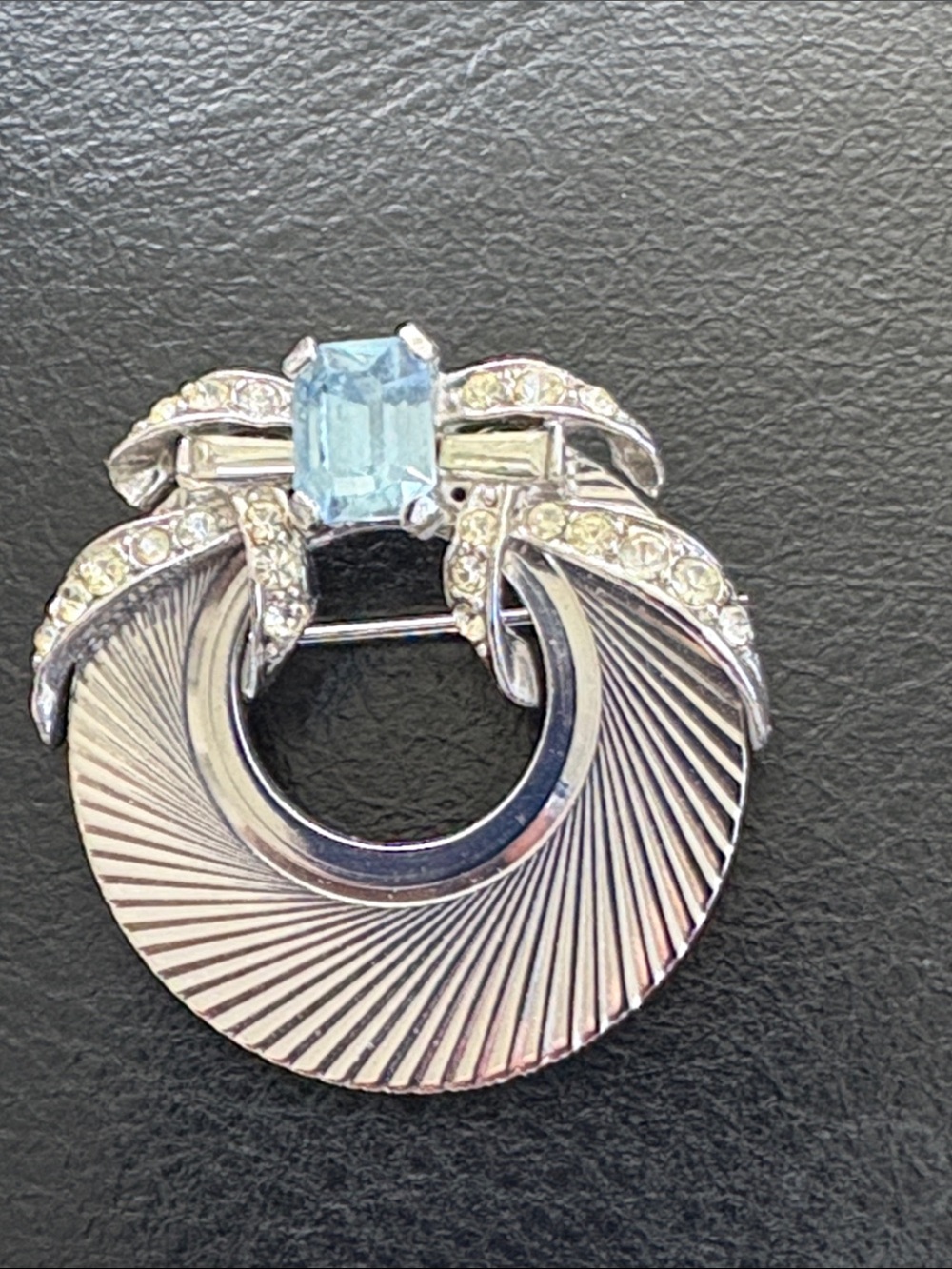 Vintage Signed Marcel Boucher 3010 Brooch Pin Rhodium Art Deco Ribbon Swirl